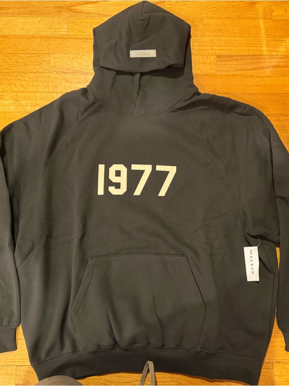 Essentials Fear of God 1977 Pullover Hoodie in Iron Colorway - Large